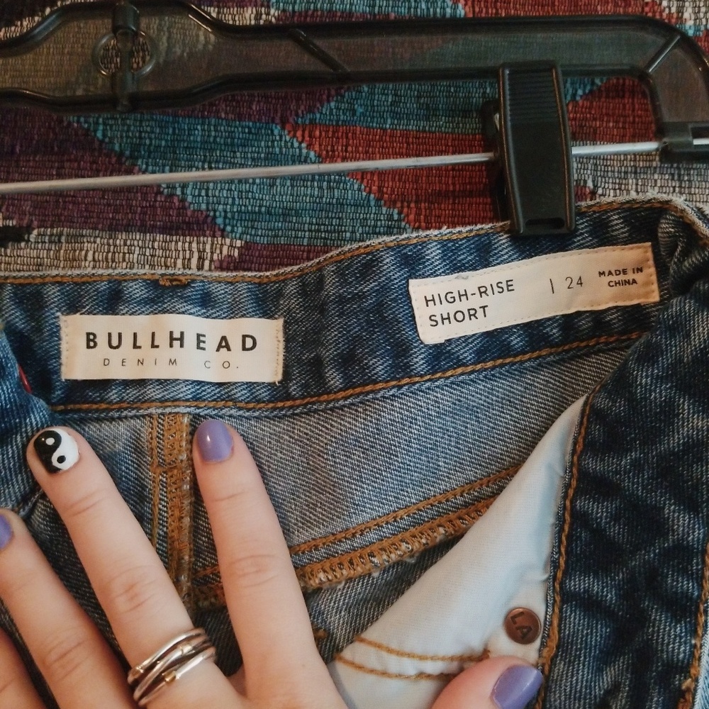 Bullhead High Rise Shorts - Picture 3 of 4